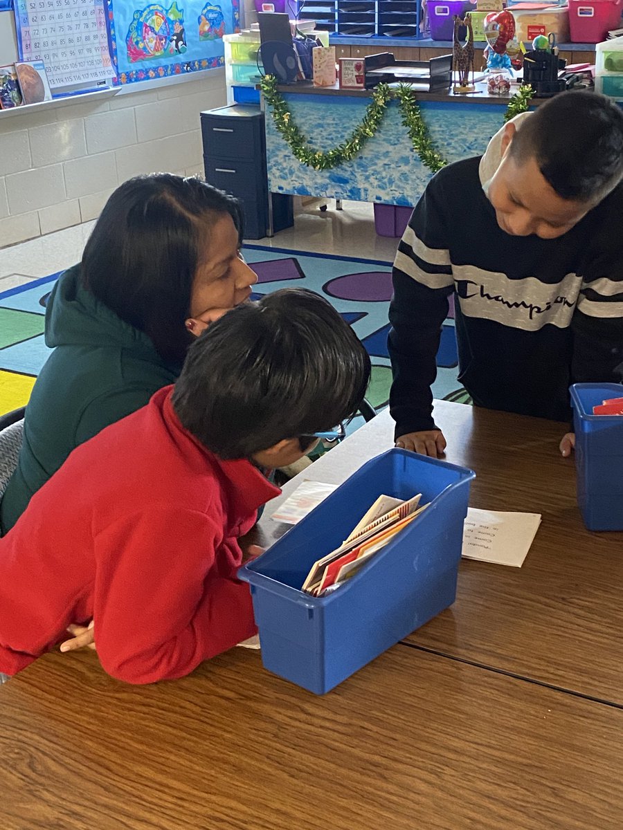 Breakfast with Books was a hit! Thank you to all the parents who came to listen to our readers while enjoying a tasty breakfast! #WeBelieveinBRE