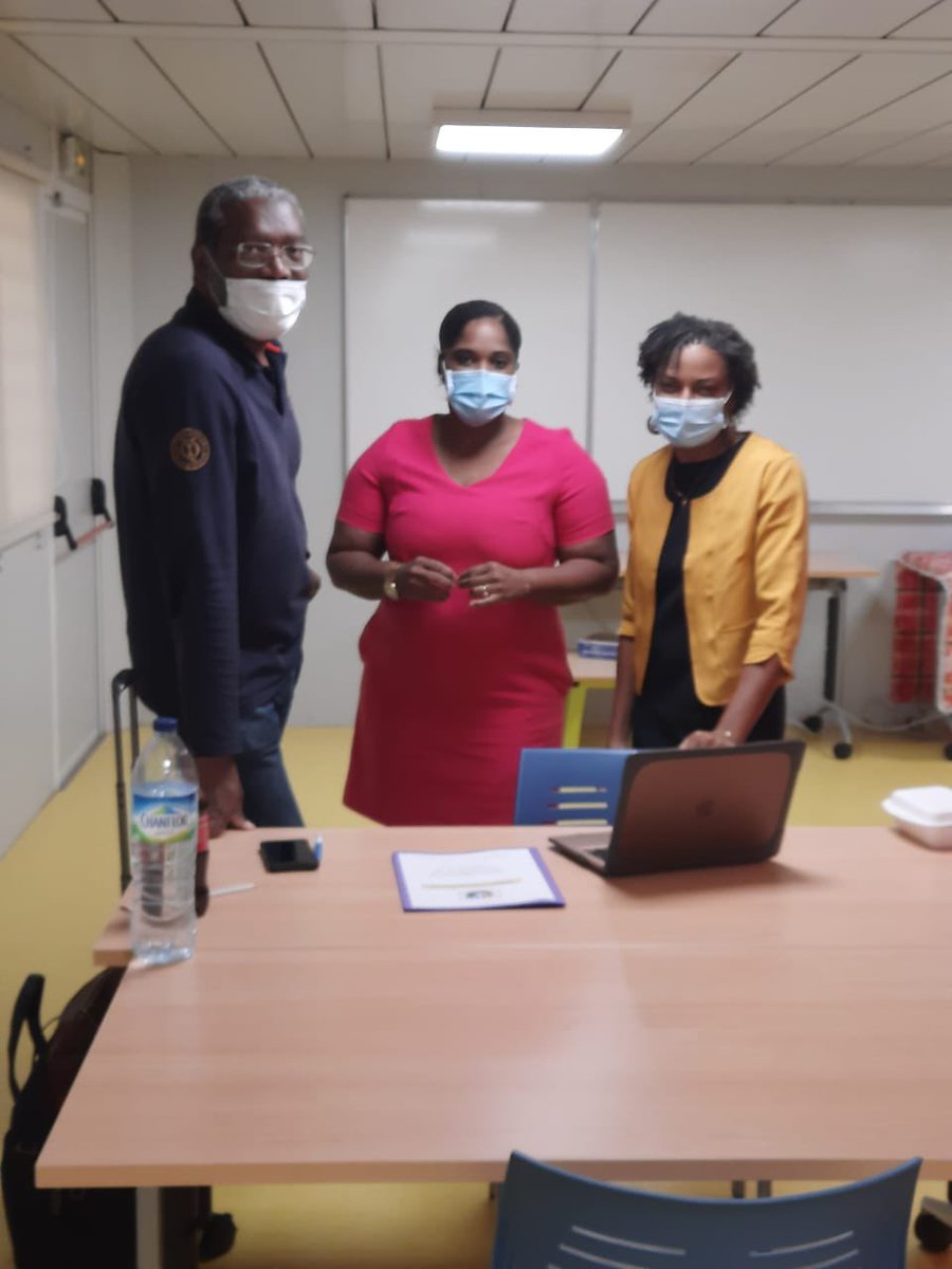 SinosaStephane's tweet photo. #9720692V #👍🏾du 7 au 10 mars #LNA nos 90 élèves de 2nd GT participent au speed meeting des psy EN en collaboration avec le CIO Nord Atlantique. #lemarsdelorientation 
Un temps individuel dédié à l élaboration de leur projet d avenir. https://t.co/TKcCbFI61A