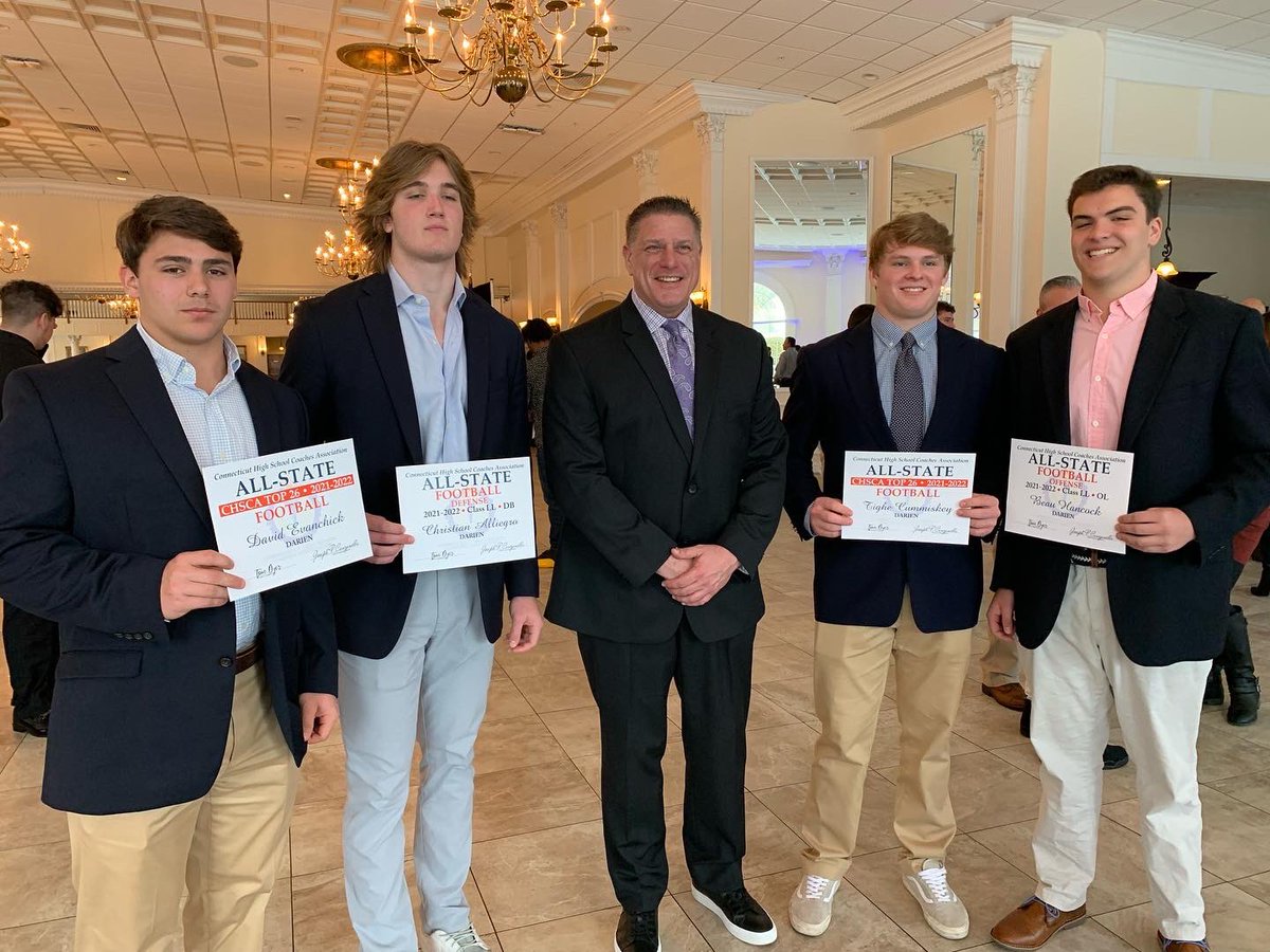 Darien Blue Wave Football tweet media