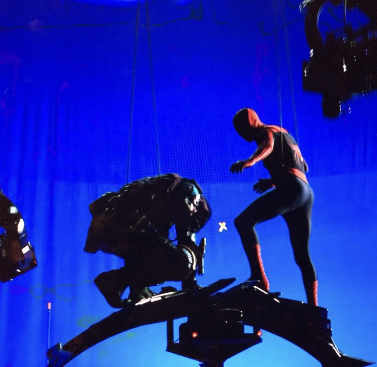 I also don’t know if I can forgive Marvel and Sony for deleting Tobey vs Willem 2! This was the only thing really missing from the final battle. #SpiderManNoWayHome #Spiderman