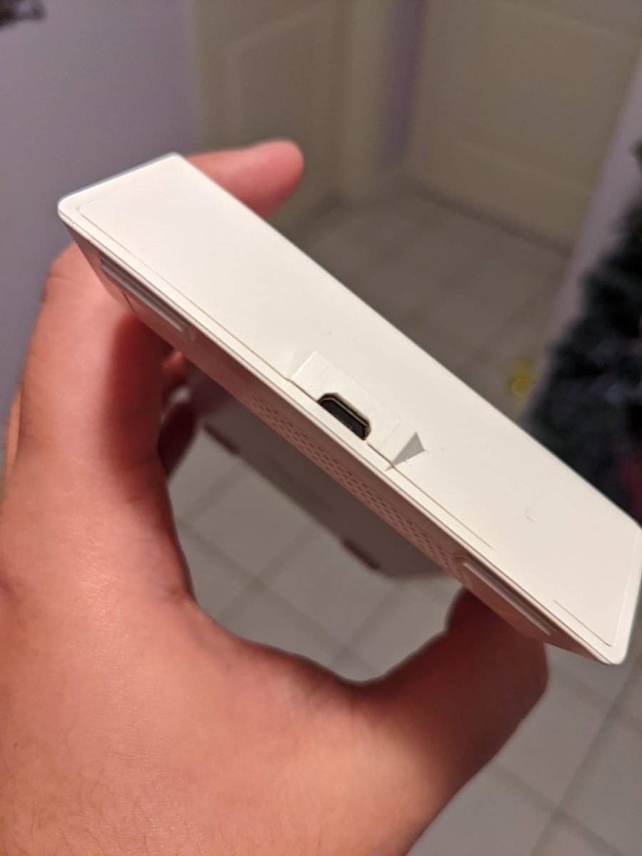 Was loving my new <a href="/aoiktye/">Aoiktye</a> Procreate 2nd Gen Keyboard, but unfortunately after just charging it once the charging port seems to have sunken in... Now I can't charge it anymore lmao one time use :'(
I tried contacting them but they sent 1 message and then never got back to me :(