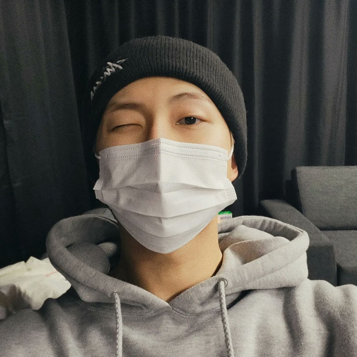 ivethkimiv's tweet photo. La cuenta regresiva terminó 🎉🧡🎉💜😎 https://t.co/DxJiGbMBqQ