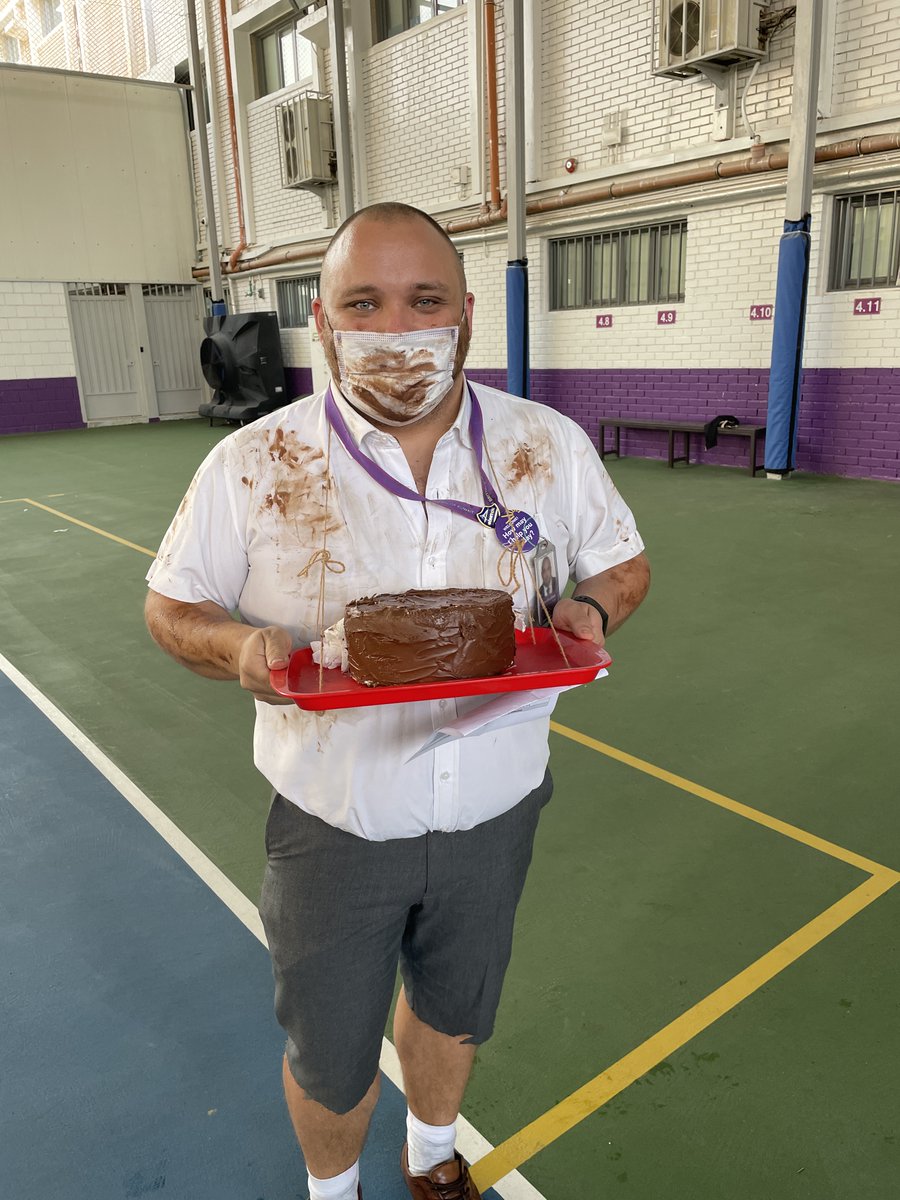 edmayotrumpet's tweet photo. My Junior Head Teacher.... Just a huge fan of @MichaelRosenYes 
Can we get a shoutout for him? All the way the to Kuwait?
#chocalatecake
#poetry
#stillabigkid https://t.co/9sWesxhNia