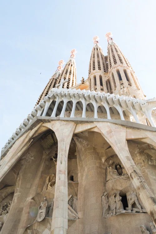 VoyaOfficial's tweet photo. Shop by destination with VOYA. The Barcelona Collection.

https://t.co/meBvXMWcu9 https://t.co/yUgd0uXnWw