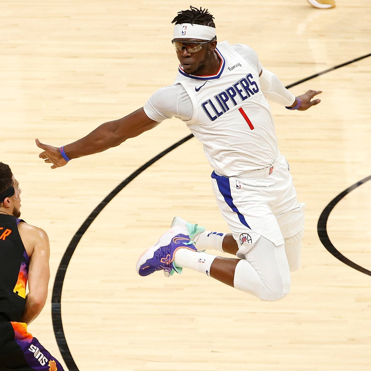LegionHoops's tweet photo. Reggie Jackson tonight:

31 points
57% FG
7 assists
5 threes

Solid. https://t.co/Gjg3QCP5He