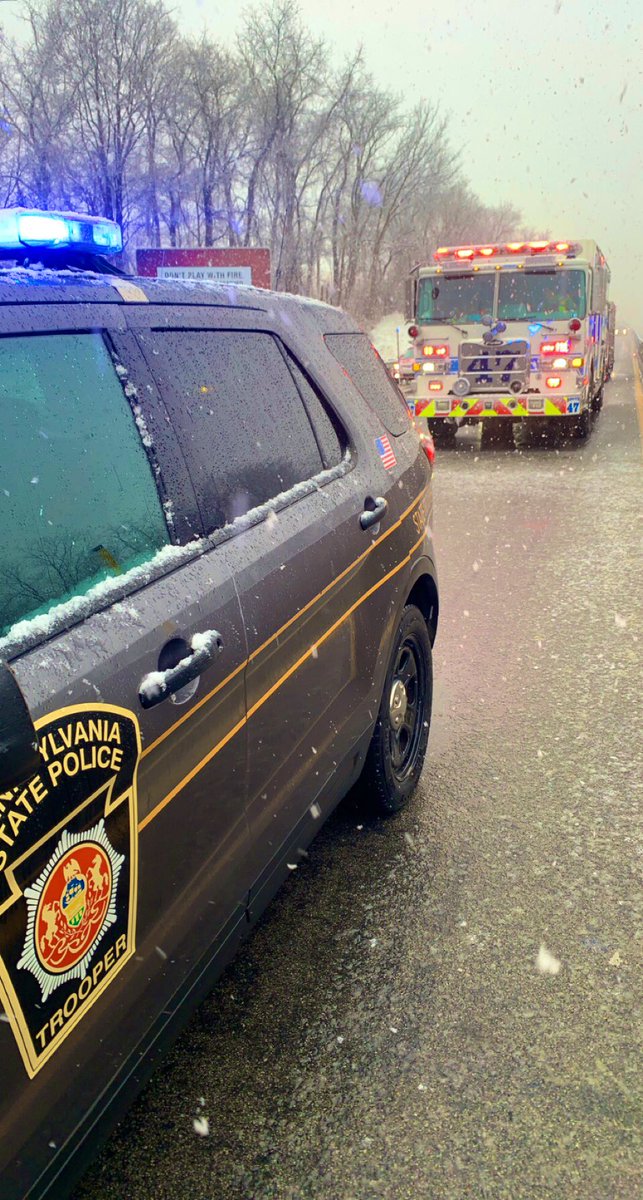 Fallowfield_VFC's tweet photo. Single Vehicle Accident yesterday morning for Rescue 47 on Interstate 70 East Bound. Also assisting on scene: (Station 38, 5400, PSP) https://t.co/jZaOccf4WB