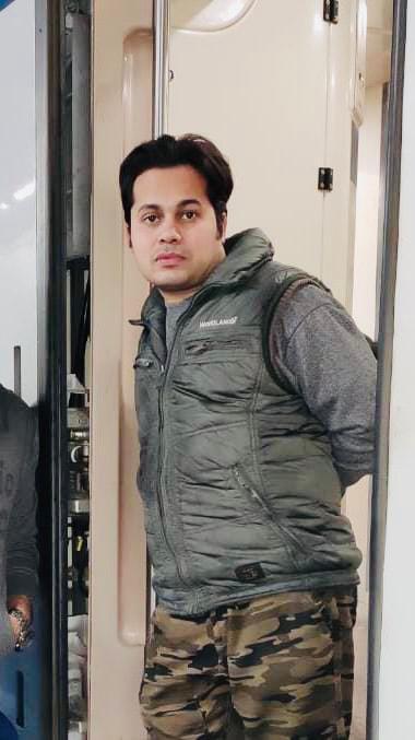 VarunBerry87's tweet photo. My brother Vishal Berry has been missing from the past 10 days from Vasundhra Ghaziabad. No help from police and no lead so far .A mother is waiting at home for her son .We need help @myogiadityanath @myogioffice @narendramodi @narendramodi_in @BJP4UP 
 @aajtak @Uppolice https://t.co/Ia60LnH9go