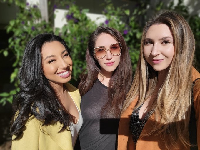 Beautiful people and yummy food.. Had such a good time with these girls today 💖👑🌸 Me @LalitaLolli  and