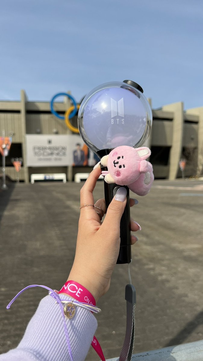 beyourlight99's tweet photo. DAY 1 ✨ @BTS_twt https://t.co/rMqZz6UP8n
