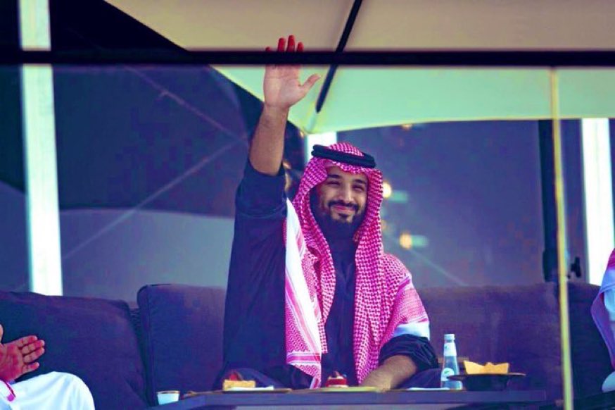 مخطئ من يعتقد بأن #السعودية تبني شيئا اعتياديًا، لن ينبهر به العالم.

المملكة تصنع المستقبل، وما تصنعه الآن لايقارن بتاتًا بأي مشروع نًفذ أو سينفذ في العالم بأجمعه.. ماستحققه سيفخر به السعوديين والعرب والمسلمين أجمع 🇸🇦