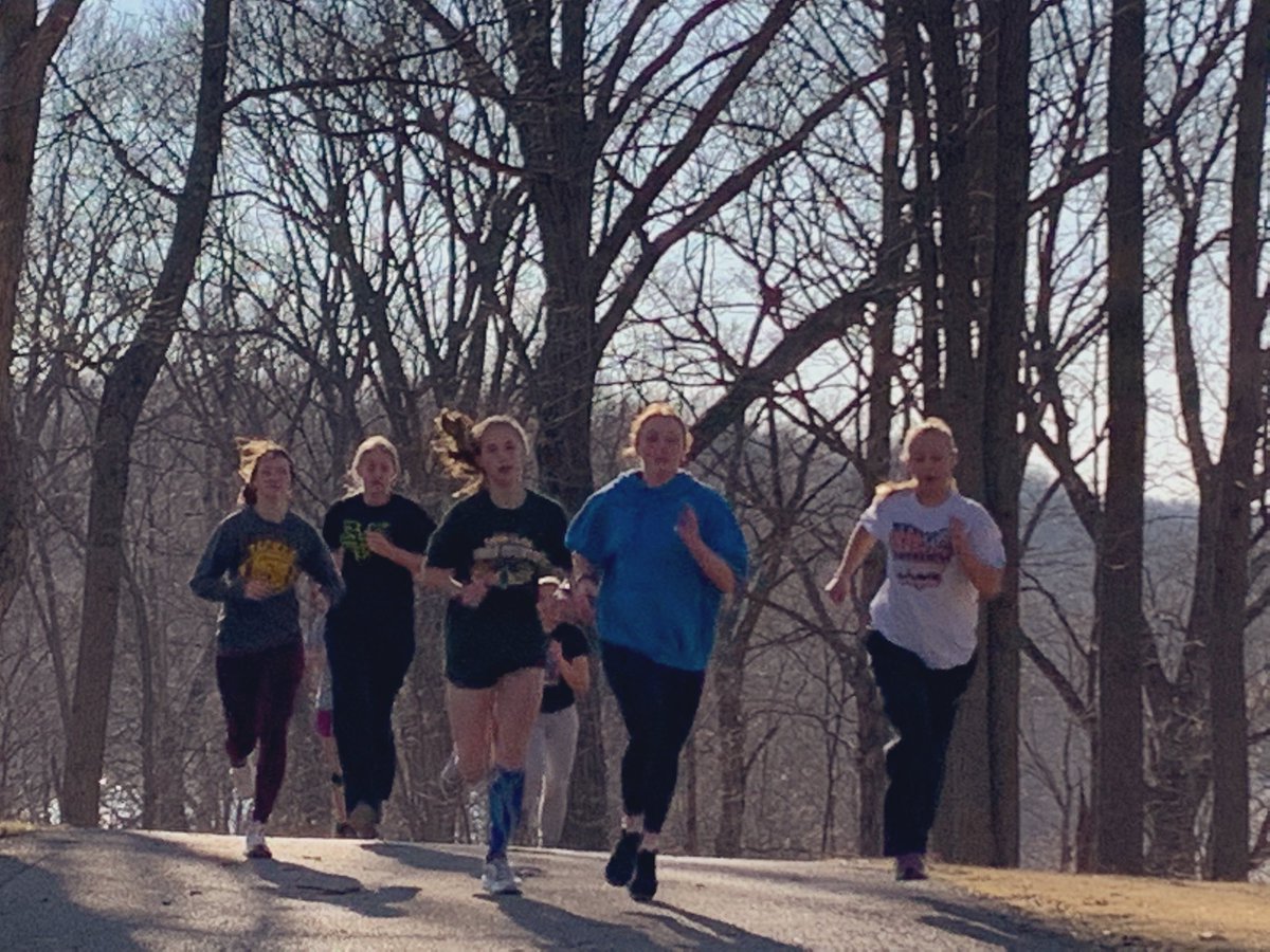 krheitkamp's tweet photo. Putting in the work!❤️💪🖤#FLTF https://t.co/XzSgcNHptL