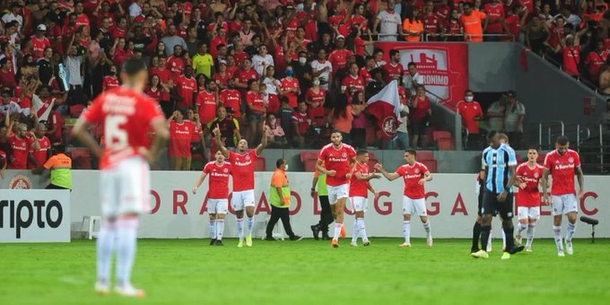 Veja os melhores momentos de Internacional 1 x 0 Grêmio