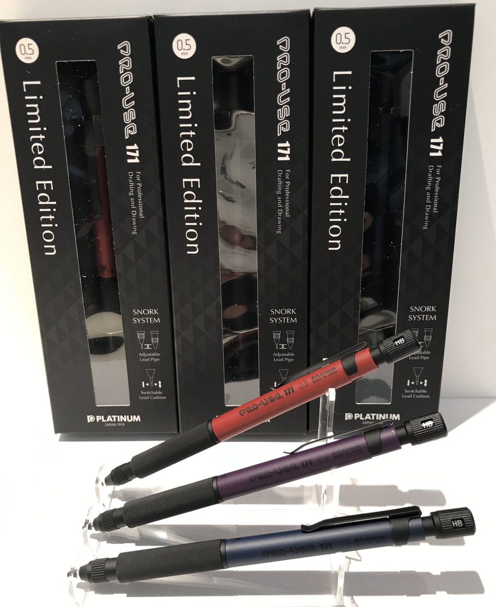 maruzen_maruhon's tweet photo. 【4階文具】#プラチナ万年筆 より #プロユース171 にリミテッドエディションが登場👏
質感や細部にこだわり抜いた限定の3色。
芯パイプの長さの調整や芯のクッションのON・OFが選べる #シュノークシステム を搭載
0.3と0.5の2種類   各2,750円税込
#シャープペン　#PROUSE https://t.co/hoHRbtPz4N
