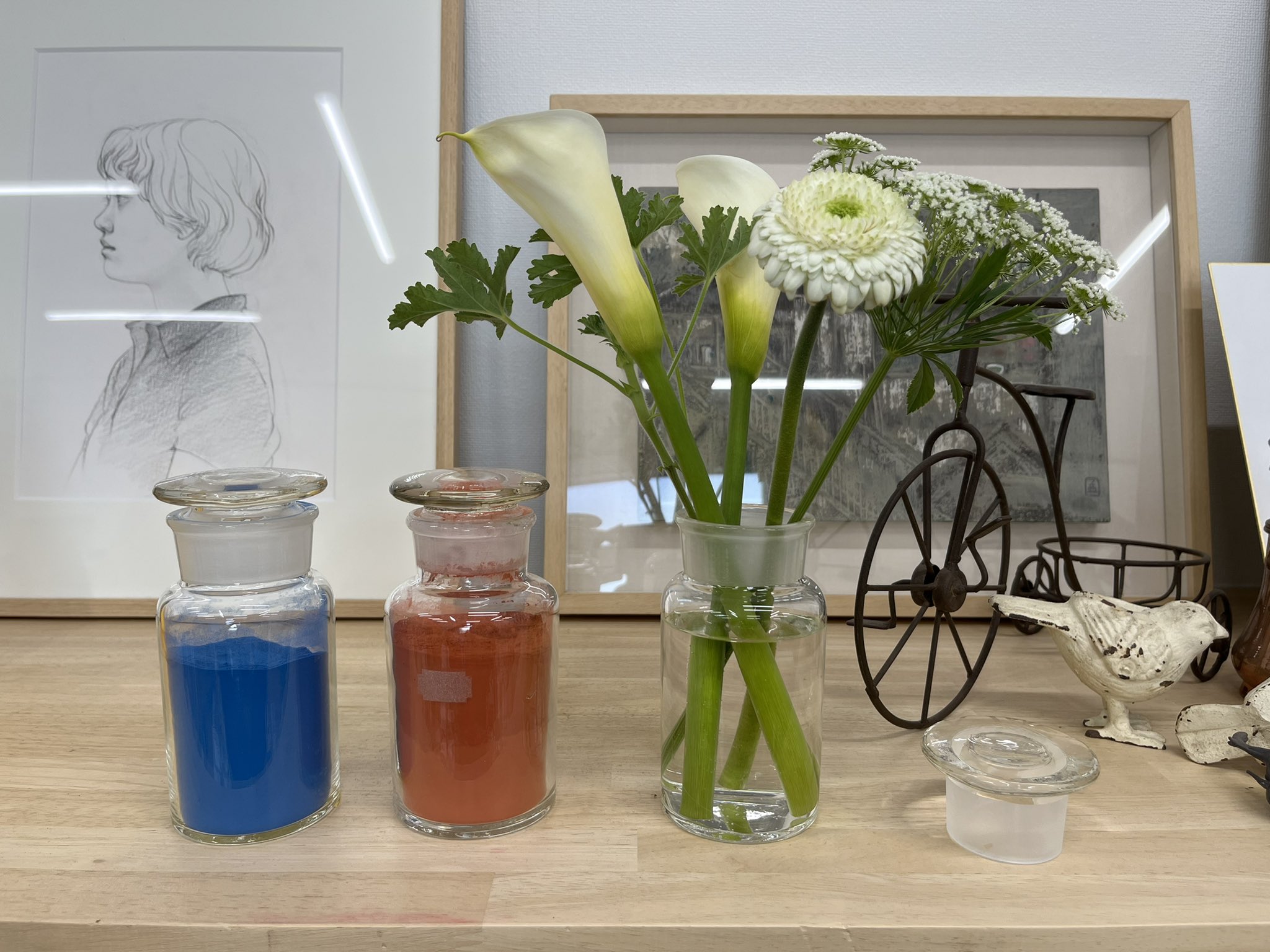 松岡歩 画集 想いが生まれるとき 求龍堂から発売中 おじさんの家には花瓶がないのだ T Co Pqa4f9euhr Twitter