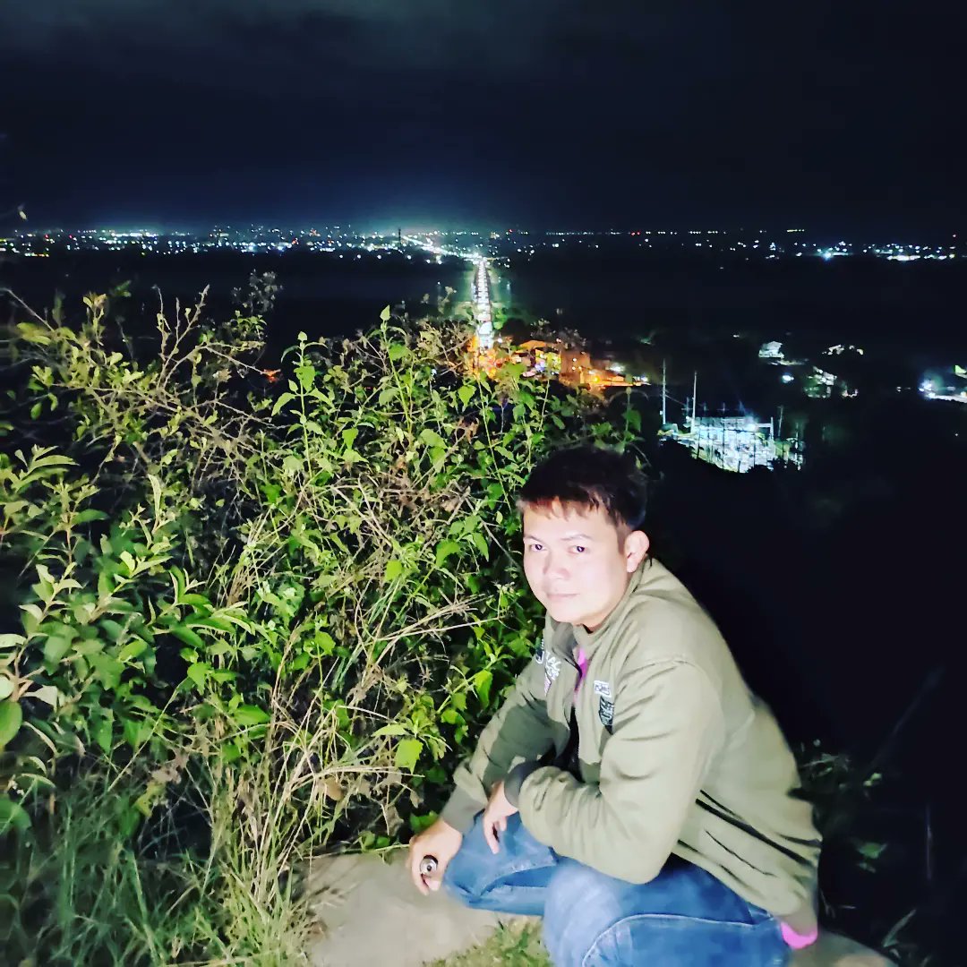 MalanaJeremy's tweet photo. chill'n https://t.co/RzczJDVC1B