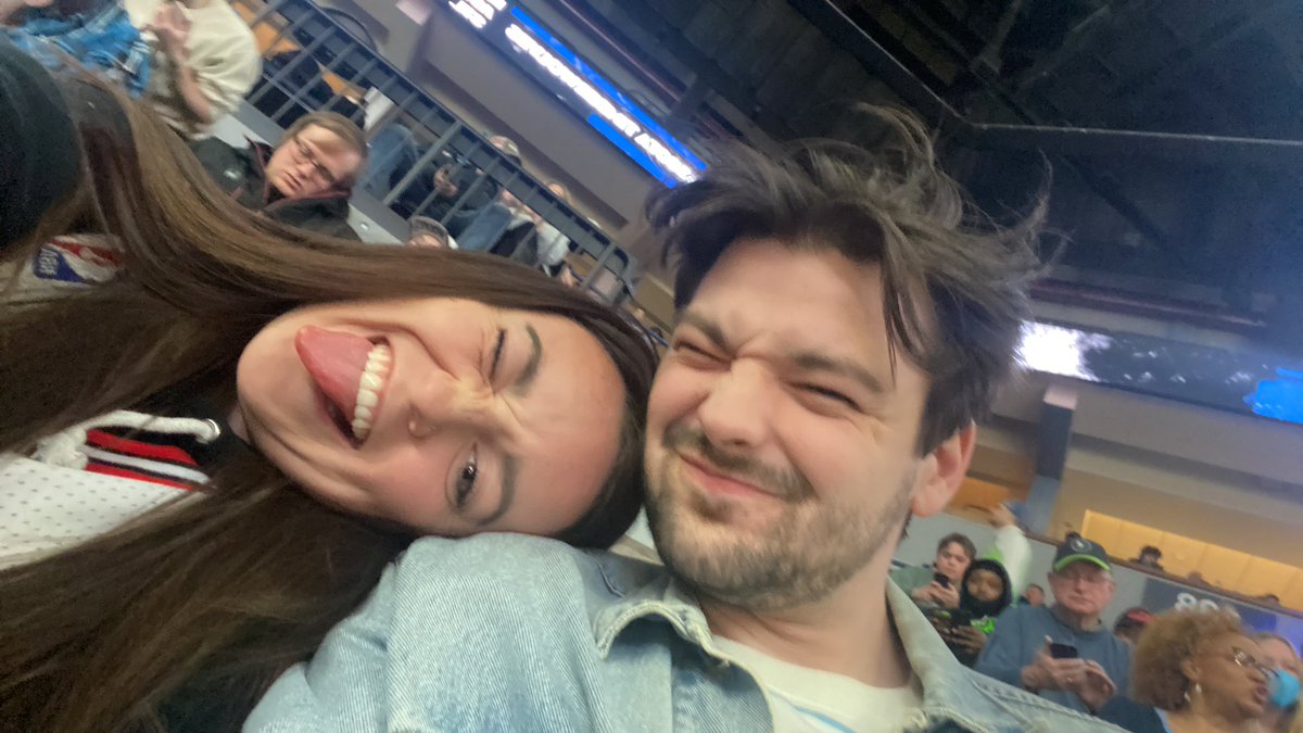 Kendra Kotzer tweet media