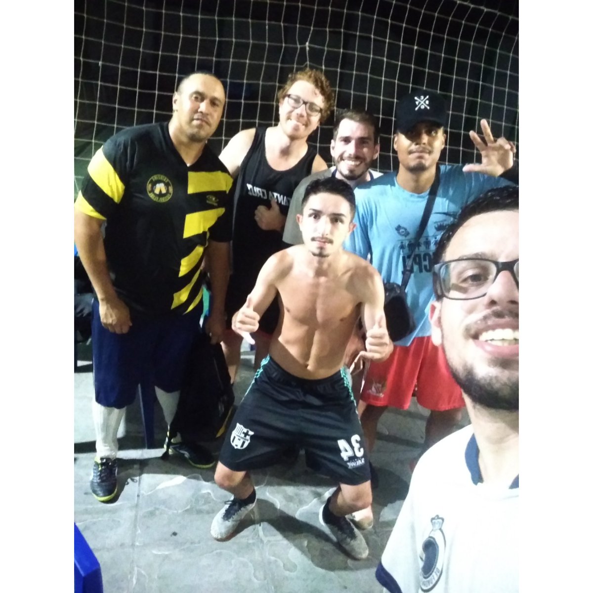 defundamentofc's tweet photo. Empatamos hoje contra equipe d Teko Futsal! Voltamos quinta q vem no granm soccer!!! https://t.co/Y5Gwg269Y2
