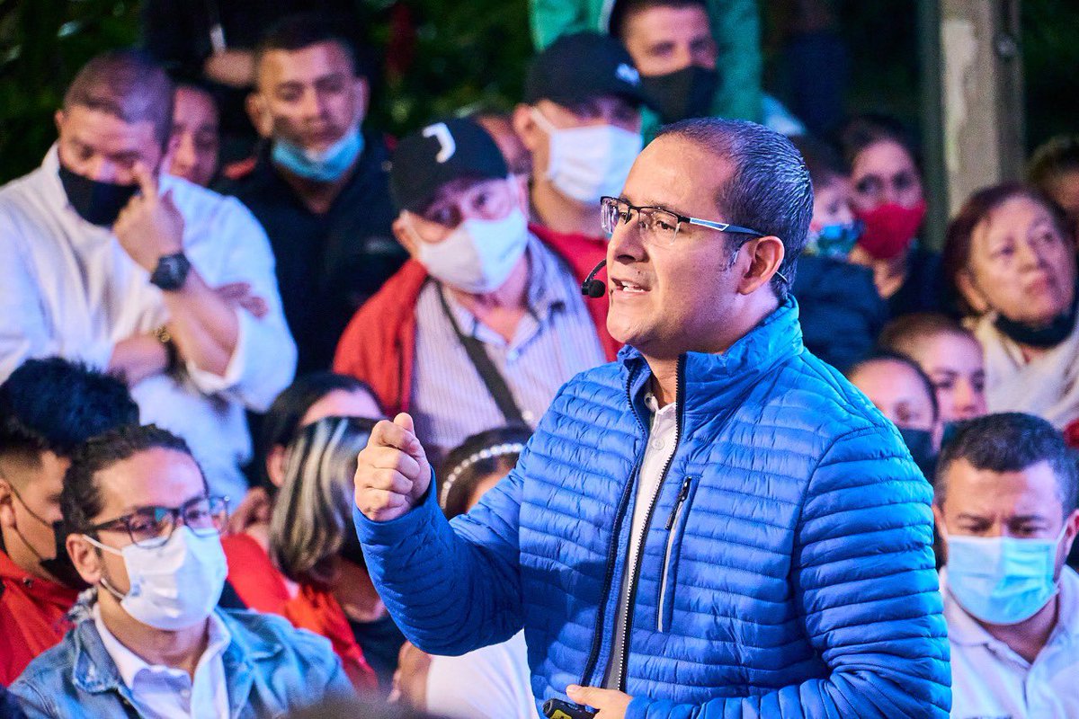 Girardota ha tomado una decisión; PROGRESO Y DESARROLLO.

TODOS como equipo LLEGAREMOS MUY LEJOS.