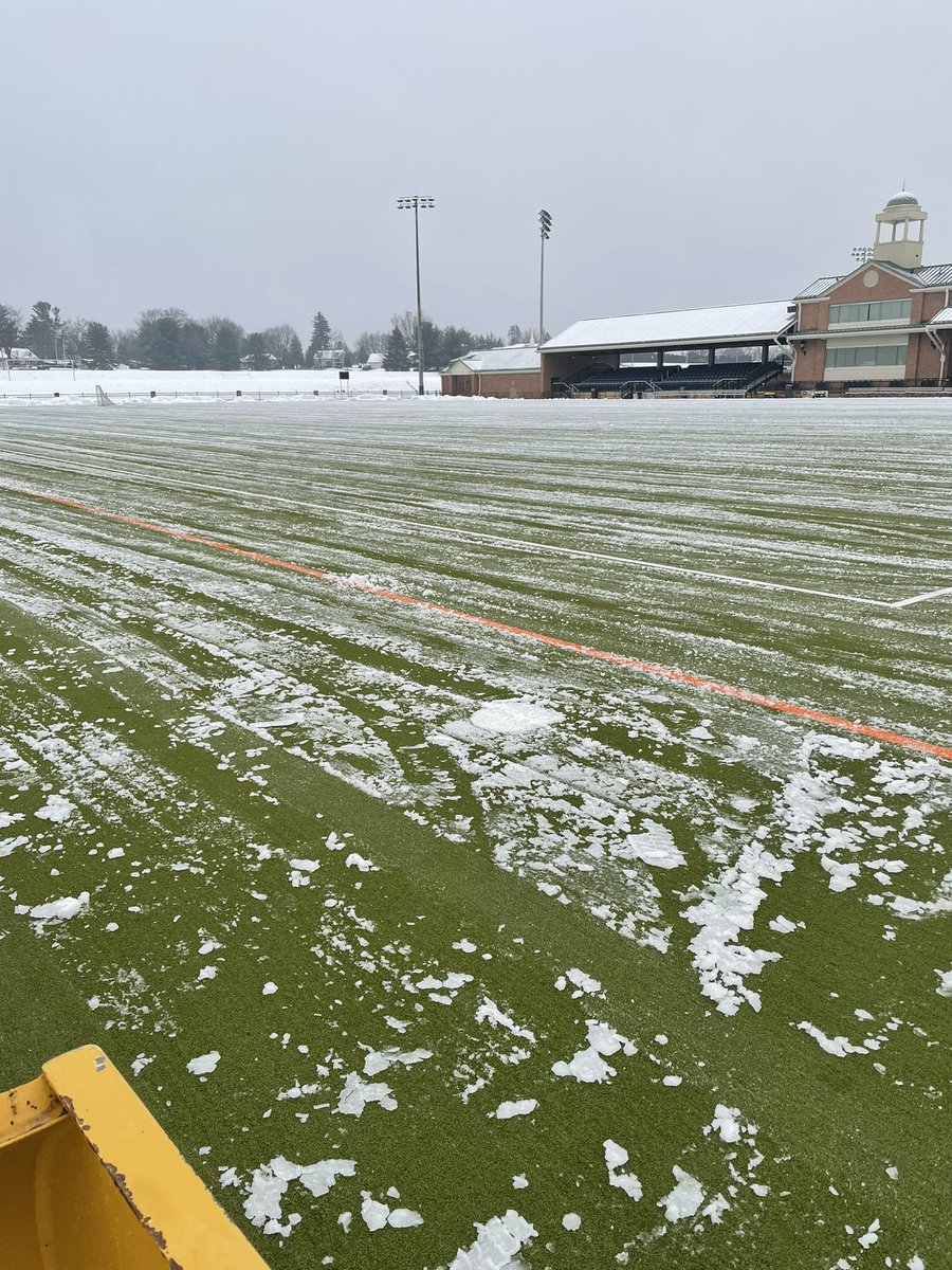 Bucknell_OE's tweet photo. Got to play in the snow today! https://t.co/yqMiygcUOf
