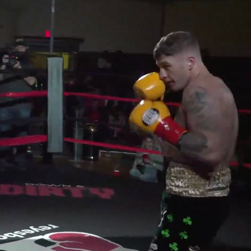 FireFistBoxing's tweet photo. Soon to be No.1 🔥️👊🥊 ☘️
☘️☘️ 🇮🇪 Connor Coyle 🔥️👊🥊
🏆 NABA Gold MiddleWeight Title
🗓 Saturday, May 28, 2022
🌎 Royale Orlando, FL
.
#boxing #firefistboxing #boxeo #tampaboxing https://t.co/DESgbmMXgR