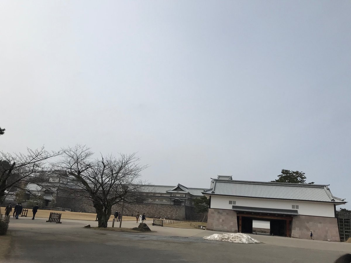 miyadonoMmmM's tweet photo. Kanazawa castle. https://t.co/tSFoXIqPFD