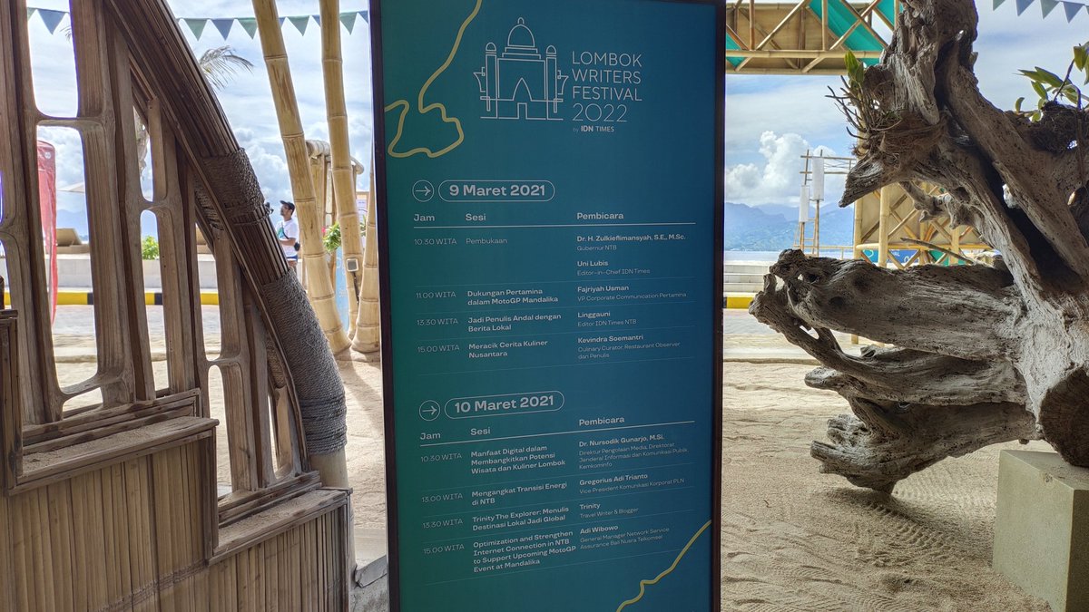 IDNTimes's tweet photo. Let's go Day-2!!! #LWF2022 #EksplorAsikNTB https://t.co/mRqDX8RcIf