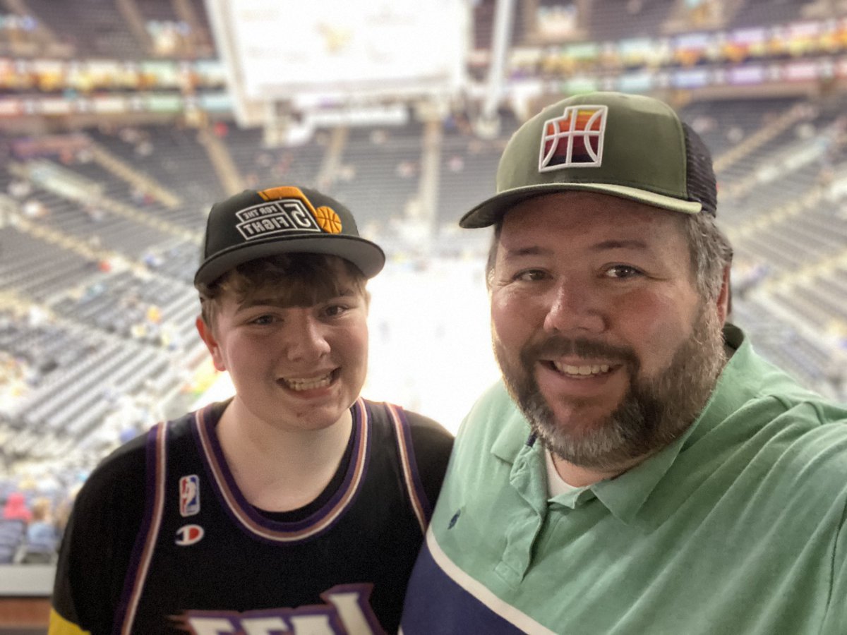 barnabus83's tweet photo. Let's go @utahjazz! #takenote #utahjazz #utahvsportland https://t.co/myXtqoiNwK