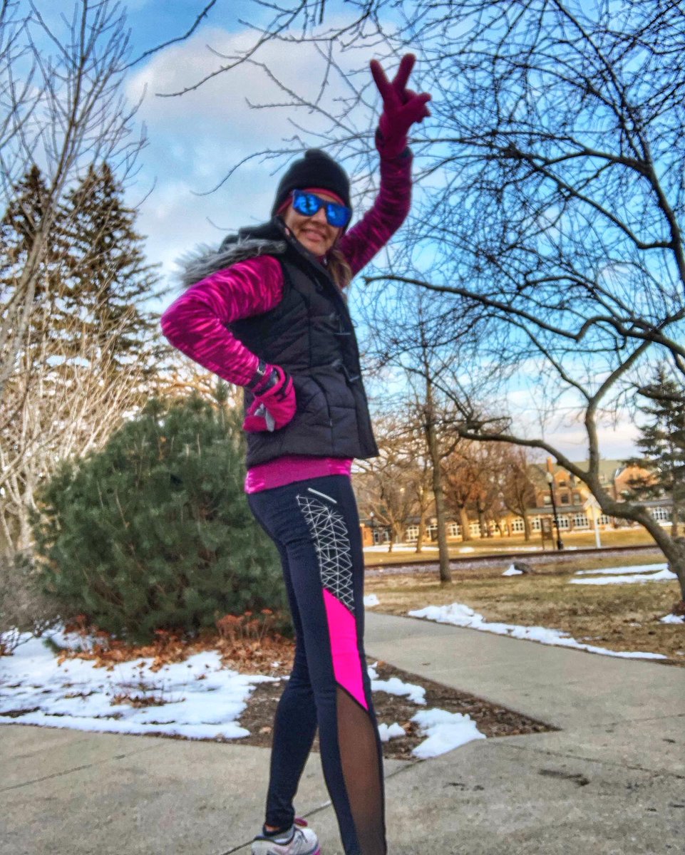runningonthefly's tweet photo. Week of Pi-Day 2
This was a frozen “Pi” run…
But I had sunshine & clear streets 😍
#weekofpi #3point14 #iowarunner https://t.co/T5lMIl5PQ2