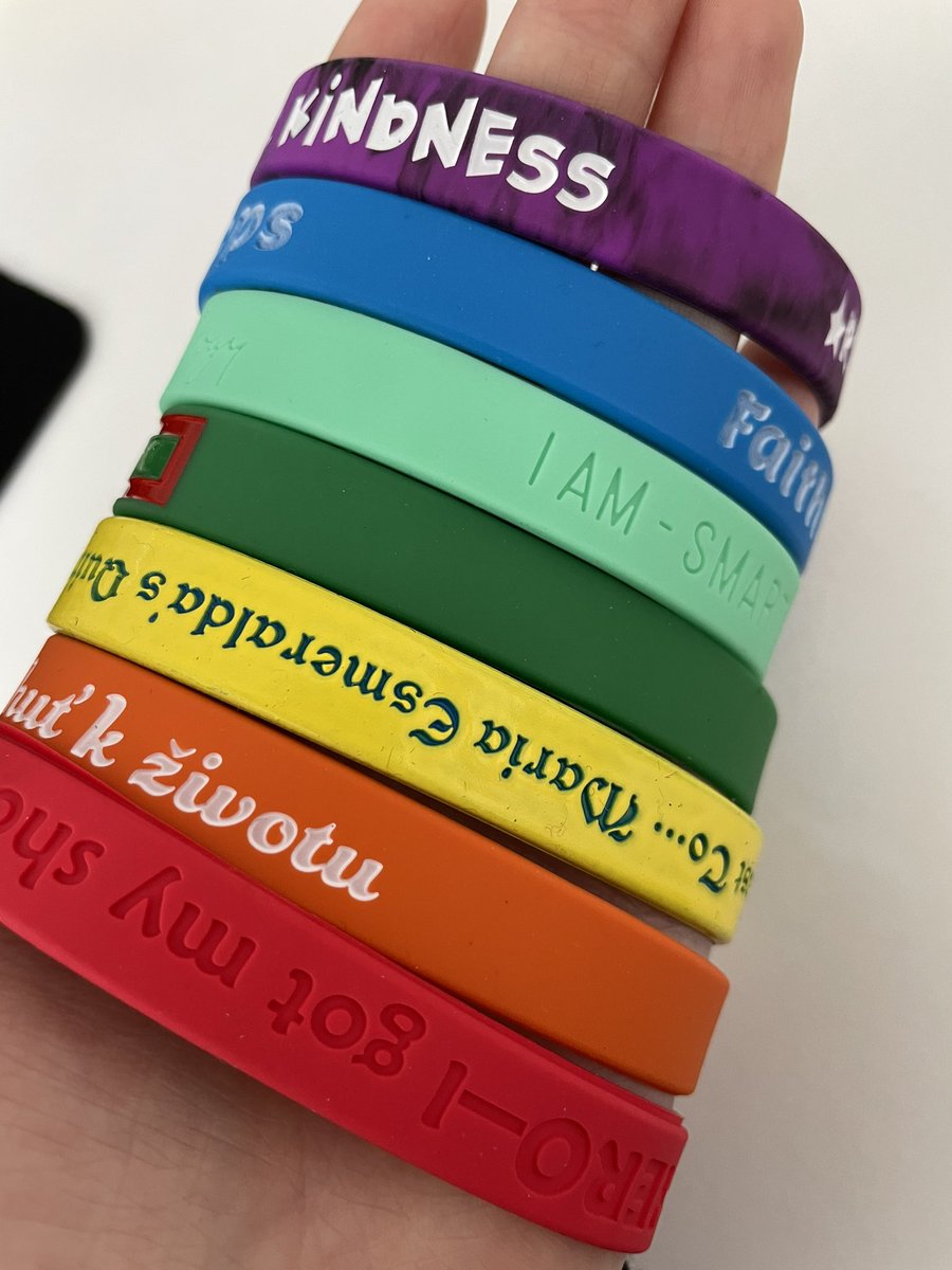 Silicone wristbands like rainbow!