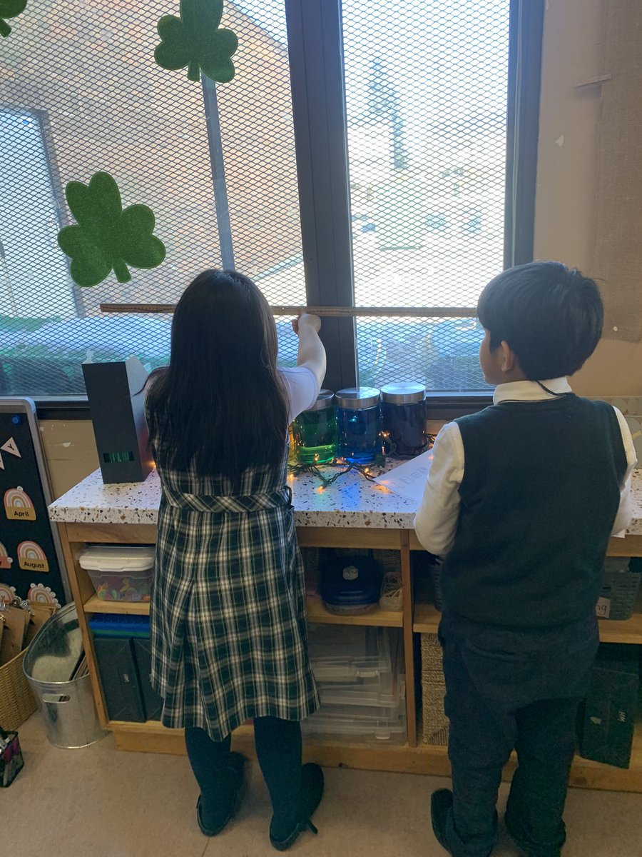hmparlee's tweet photo. We used our math vocabulary while comparing our meter sticks to various objects around the room. “The window is longer than the meter stick!” • “The desk is so much shorter!” @MsBakhtawar #cjmlearns https://t.co/ybWLxZbE3T