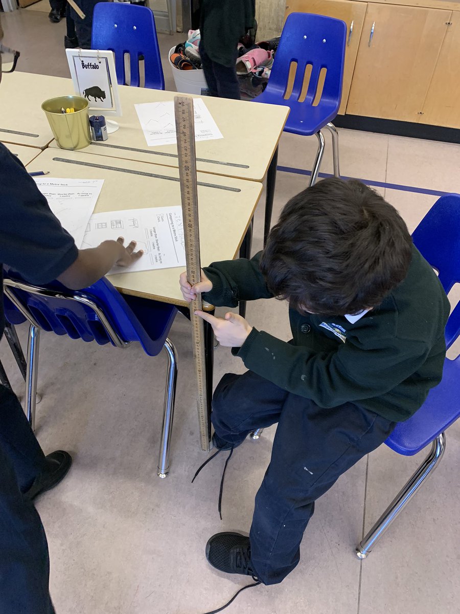 hmparlee's tweet photo. We used our math vocabulary while comparing our meter sticks to various objects around the room. “The window is longer than the meter stick!” • “The desk is so much shorter!” @MsBakhtawar #cjmlearns https://t.co/ybWLxZbE3T