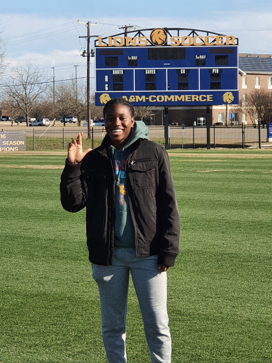 riezi10's tweet photo. Had an amazing time at my visit @Lion_WSOC! Thank you to Coach Ashley and Coach Matt for showing me around all parts of your amazing campus! #NCAASoccer #StingSoccerClub https://t.co/u1z5tgktt6