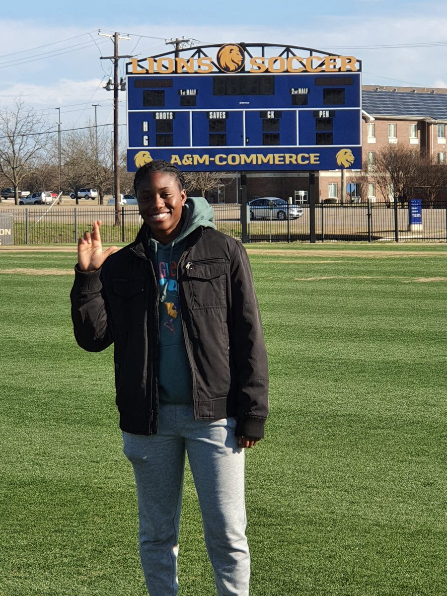 riezi10's tweet photo. Had an amazing time at my visit @Lion_WSOC! Thank you to Coach Ashley and Coach Matt for showing me around all parts of your amazing campus! #NCAASoccer #StingSoccerClub https://t.co/u1z5tgktt6