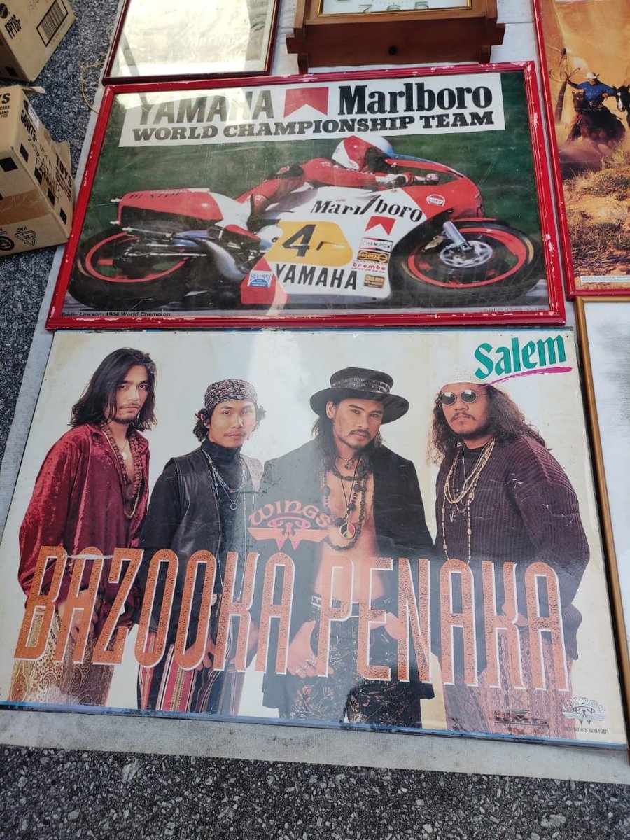 AlternatifPress's tweet photo. Dari belakang Loken, Lelong my ke Shopee: perkongsian peniaga online, dan jatuh bangunnya perniagaan di internet. 
Panjang juga sejarahnya.. 

https://t.co/ZwNPzMQS46 https://t.co/0otB4a5NDN