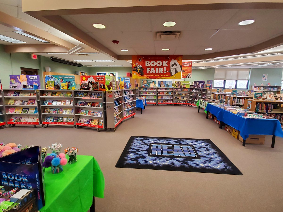 MrsGLibrary's tweet photo. @PickettCards @StJosephSchools Pickett book fair opens this Friday at 8:30 a.m. If we are snowed in that day too, you can also shop our fair online! https://t.co/q414M50jTJ https://t.co/mJOJGD1rmZ