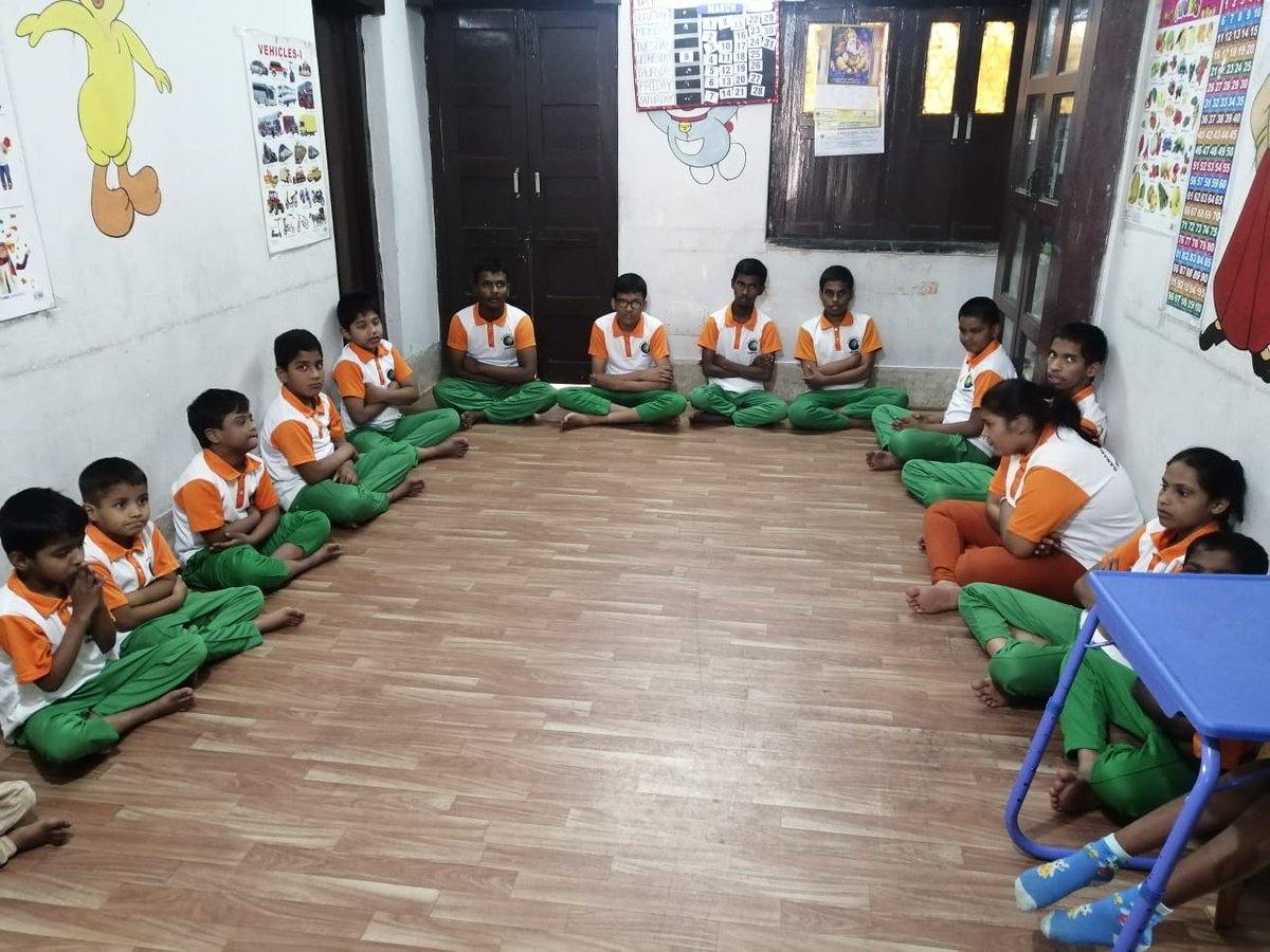 GanamasF's tweet photo. Here some traning sessions of our GANAMAS special school https://t.co/W8kB1t7J8h