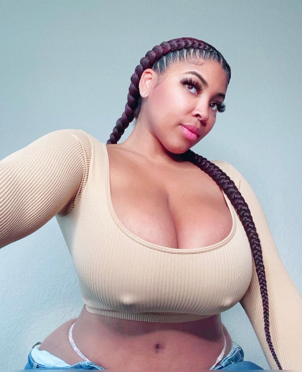 NickiJones623's tweet photo. &amp; she wonder y my dick always hard https://t.co/l5lDux8Uki