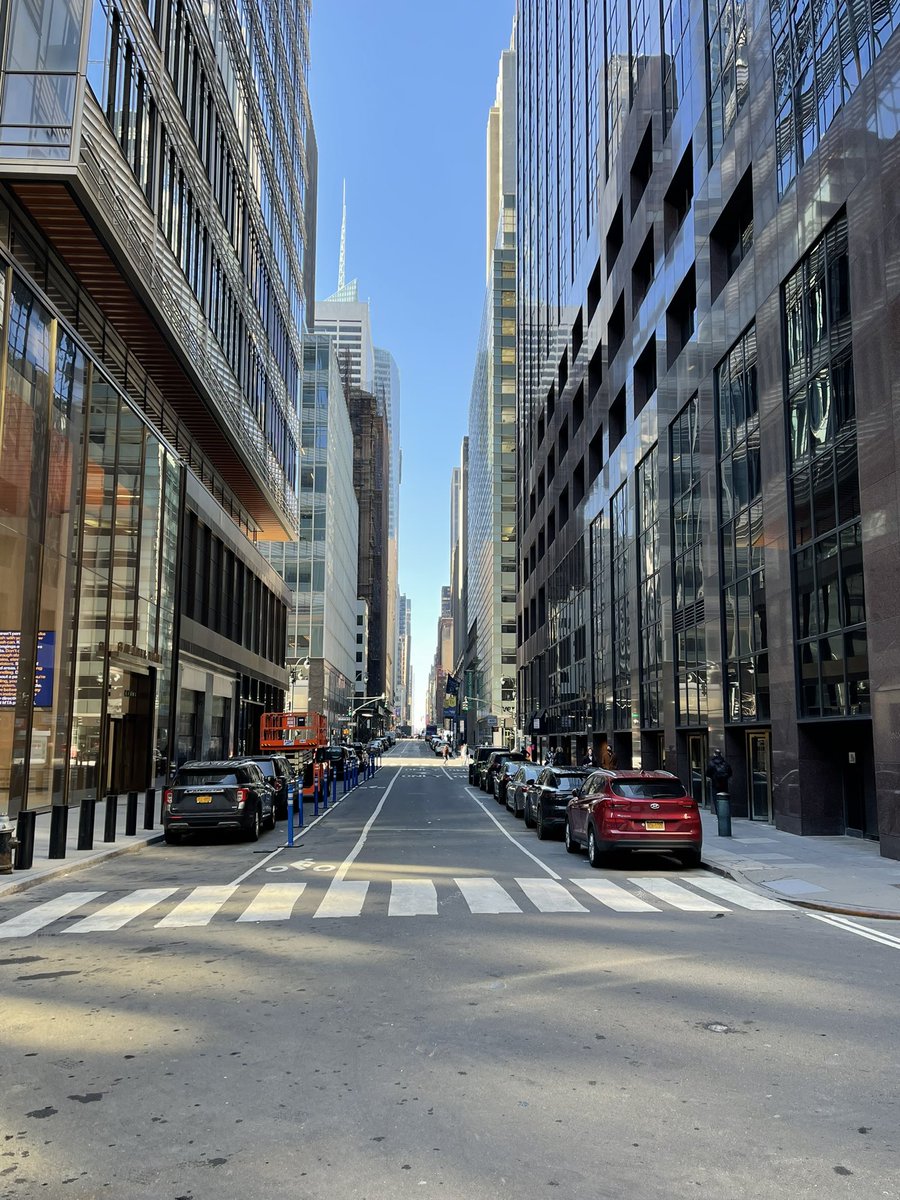vytenisj's tweet photo. #NewYorkCity https://t.co/a8l9FNspE3