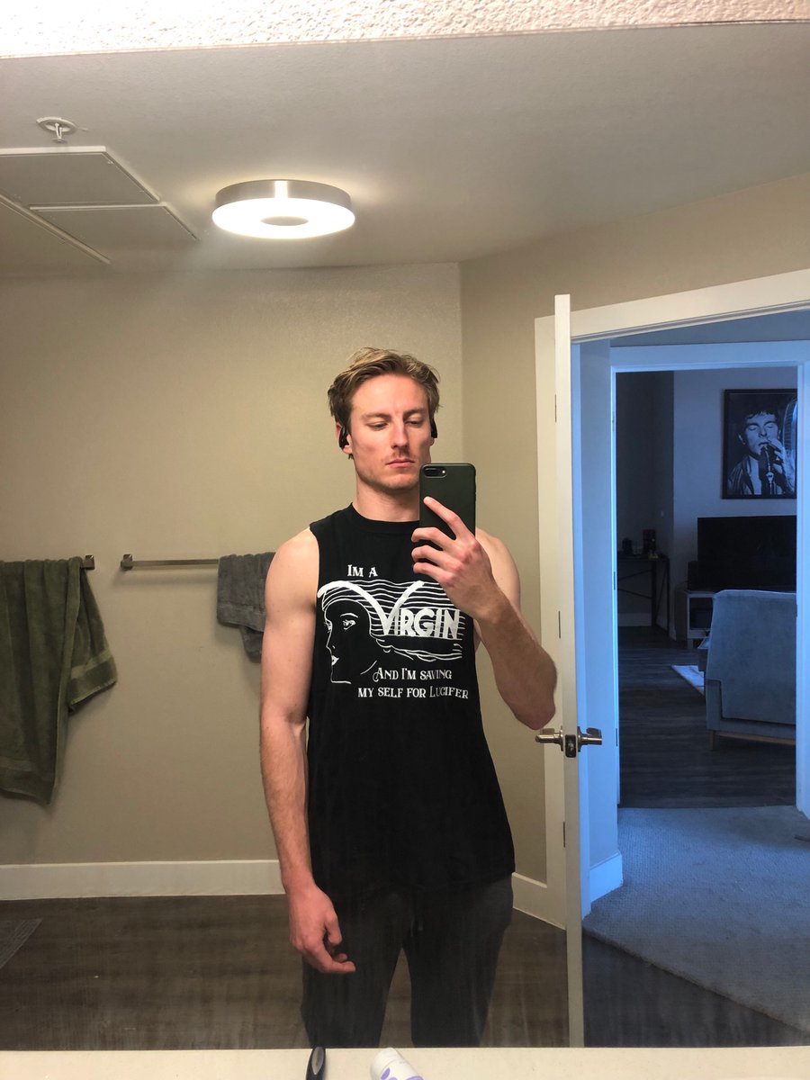 kapnkush's tweet photo. a dear friend gifted me this shirt https://t.co/LzOzmIIpD6