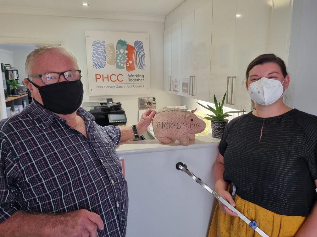 CharlieMcKjones's tweet photo. Friends of Rivers Peel have joined #cleanupaustraliaday every year for 19 yrs! Each yr esteemed pick up pig is awarded - @JesseRowleyPHCC Dave, Steve + I honoured to be selected this year - pig now proudly displayed at @PeelHarveyCC until next year!

 #ramsar482 @AusLandcare https://t.co/Z5jGuhILIc