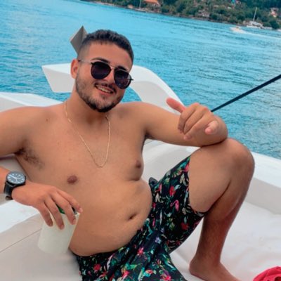 costaagu's tweet photo. #NovaFotoDePerfil https://t.co/vgLJFirJbl