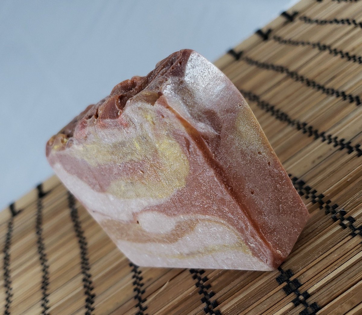 libertysoap's tweet photo. Pumpkin Pie Large Bar Soap, Fall Scent Hand-Crafted Soap, Autumn Cocoa Butter Soap, Vegan Soap, Food Scented Soap Environmentally Friendly https://t.co/kSfh5Z8Mlk #Etsy #facialcare #Mensgrooming ##Handwashing #coldprocesssoap #allnatural #FallScent https://t.co/hvin8PvdCh