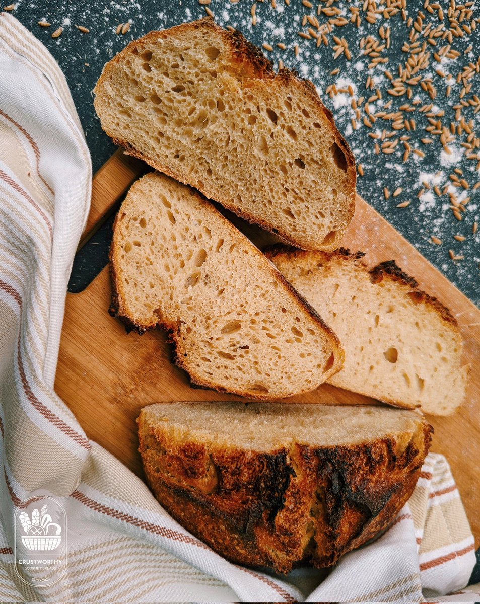 crustworthyin's tweet photo. NEW AT #CRUSTWORTHY πΎ
After lots of testing in our labs aka the bakery, we're finally launching our Whole Wheat Sourdough: the same sourdough goodness, with a healthier touch! π
Order yours today at the link in our bio! :) https://t.co/X0me1pUVUd