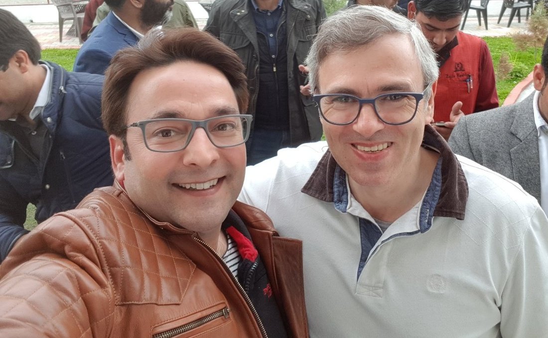 SamirIqbal_'s tweet photo. Today I have the absolute pleasure of wishing a happy birthday to my boss jinab @OmarAbdullah sb and I feel very privileged that I have been fortunate enough to work under your leadership.Many happy returns to you sir. Stay blessed. https://t.co/ijN7JMUQmO