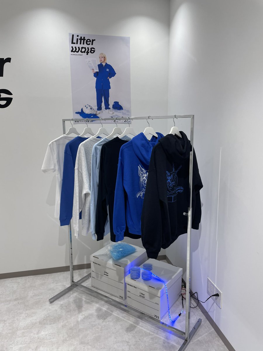 littermate_bio's tweet photo. 【POPUP3日目】
本日も新宿マルイ本館地下一階にてポップアップ開催中です！🔬

店頭先行販売中の新商品の在庫が少なくなってきておりますので、
気になる方は是非お早めにお越しください🧪🧪

https://t.co/zeHvvtd5jW https://t.co/pmVZoFEwTe