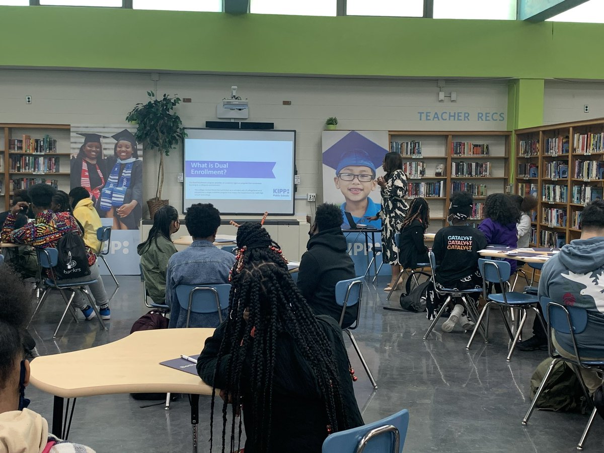 KimDurham1908's tweet image. KIPP Memphis Collegiate High students and parents are gearing up for Dual Enrollment! @AntonioMBurt @BUdualenroll #KIPPMemphis #BacktoBasics #KIPPForward #ToandThrough