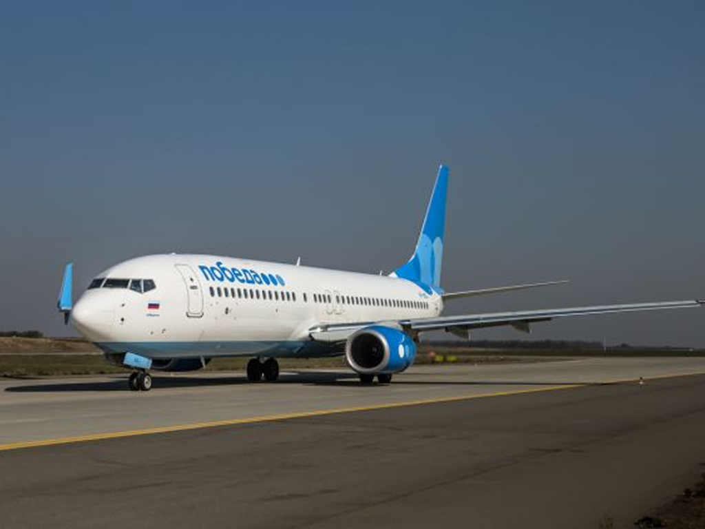 самолет пассажирский сочи. санкт-петербург оренбург авиабилеты прямой. авиакомпания победа сочи. самолет и аэропорт. самолет оренбург петербург.