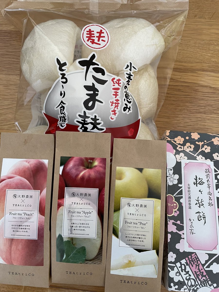 たま麩があいざわさんで売ってるなんて
しらなかったー！✨

そしてそして！TEAtriCO❤️🫖
商品選びのセンス抜群ですね！
好きなものを取り扱ってくれる
あいざわさんに感謝です💖

おもちは福岡まで行けないので
行ったつもりで購入してみました！
食べるの楽しみ♪