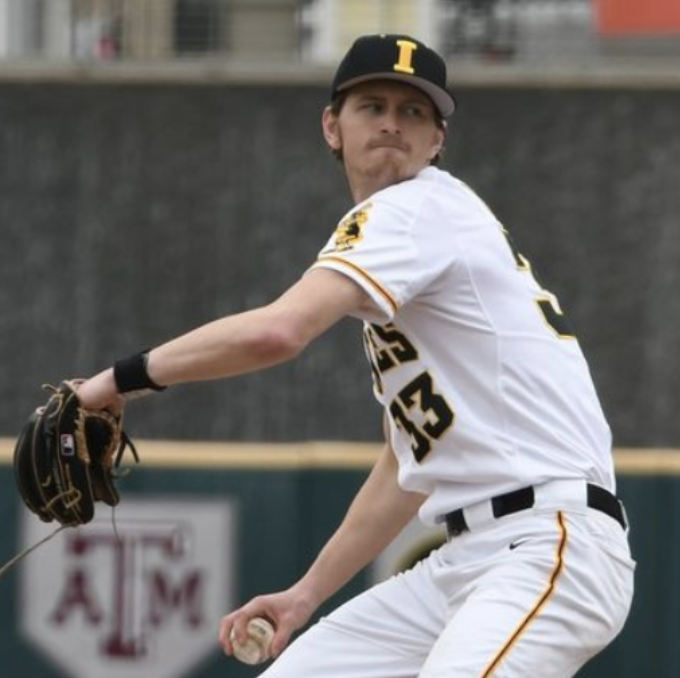 Perhaps nobody made a greater jump in today's <a href="/ProspectsLive/">Prospects Live</a> Top 400 than Iowa RHP Adam Mazur. The Hawkeyes pitcher jumped over 160 spots into our Top 25 for the 2022 MLB Draft Top Prospects. 

Read more: prospectslive.com/prospects-live…