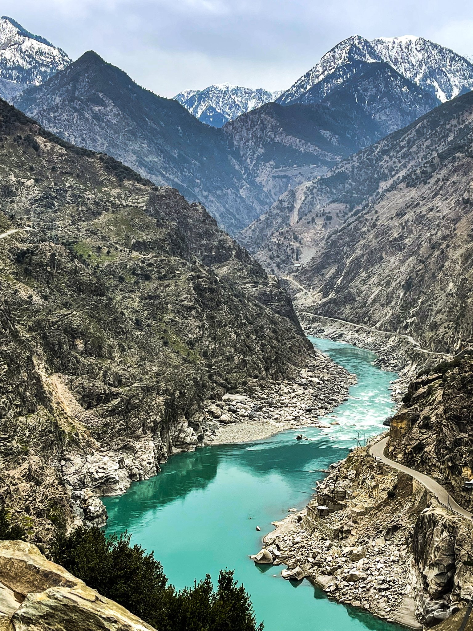 Mirvais Niaz on Twitter "Dasu, Upper Kohistan. An inhospitable terrain